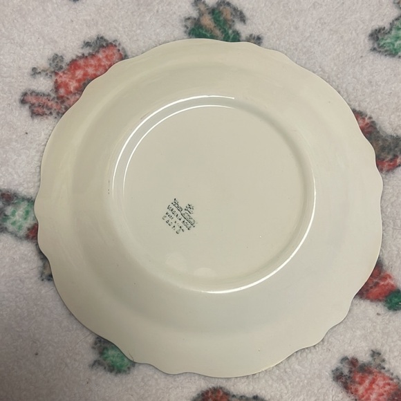 Vintage Homer Laughlin Virginia Rose Dinnerplate dinnerware - Picture 4 of 7